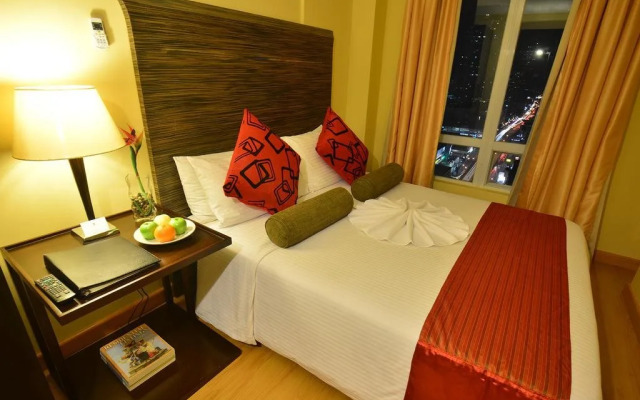 Lancaster Hotel by Central Flats