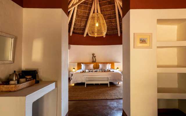 Zebras Crossing Lodge