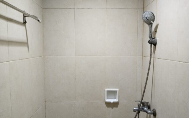 Metro Hotel Bekasi by Cocotel