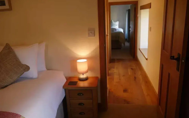 Cherry Trees - 2 Bedrooms -pets Ok - Woodburner