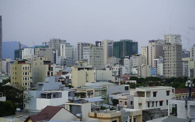 Oasis Hotel & Apartment
