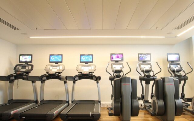 Lingfield Park Marriott Hotel & Country Club