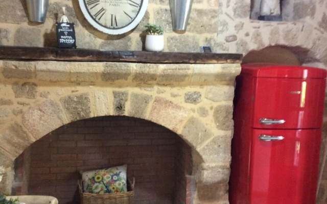 George & Alexandra's Apartments