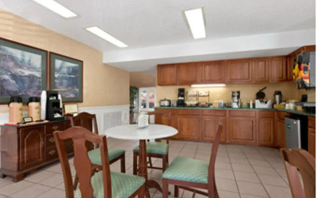 Baymont by Wyndham Roanoke Rapids