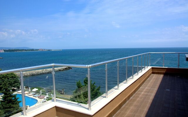 Apartcomplex Golden Bay