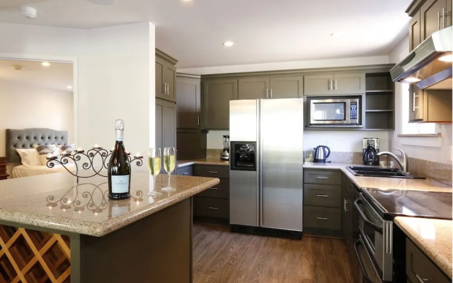 Lele Penthouse #336788 - 6 Br Villa