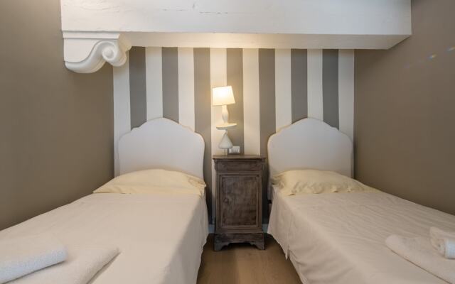 Casa Velluti Deluxe by Mmega