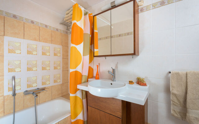 Cristelia Luxury Sea Front & Pool Villa