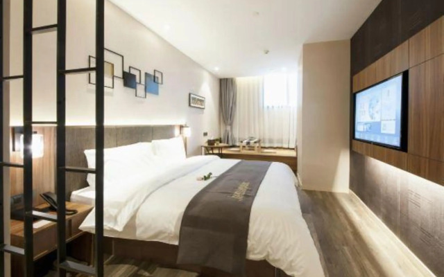 Homeinn Plus Hotel (Wuhan Zhongnan Subway Station Mengshidai)