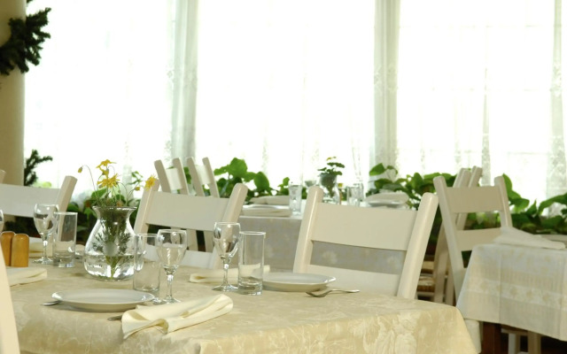Cleopatra Hotel