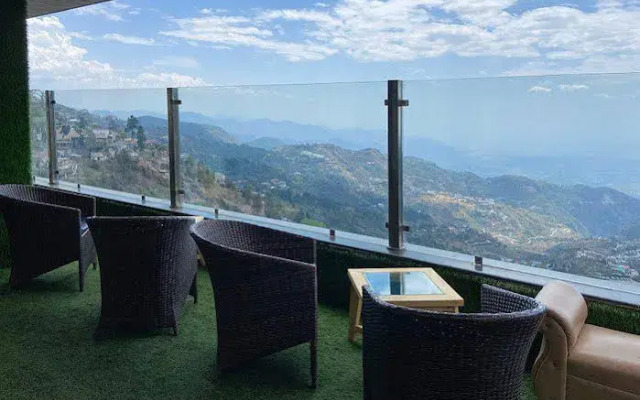 Yashshree Mussoorie Mall Road