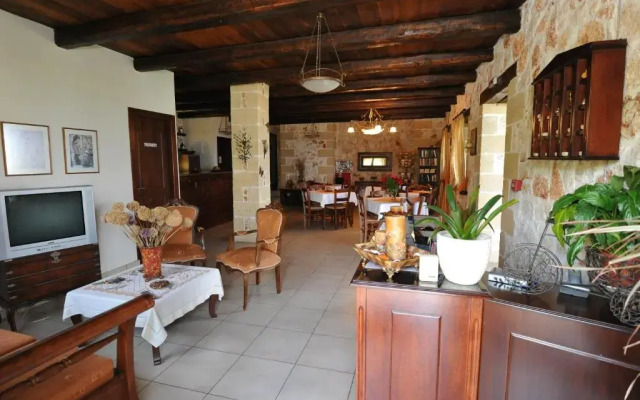 Kavousi Resort