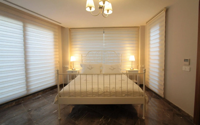 Retron Residence