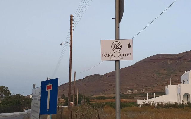 Danae Suites Santorini