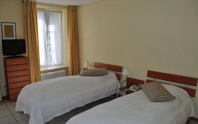 Hotel de l'Ecluse – Guest Rooms – Neuchatel