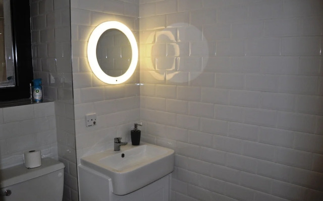 Cosmos capsule coworking hub London