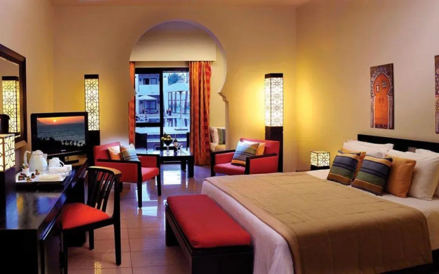 SENTIDO Reef Oasis Aqua Park Resort