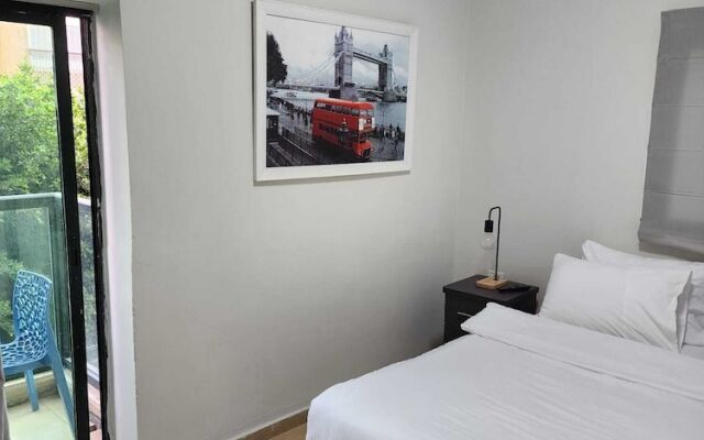 TLV Apartment 77