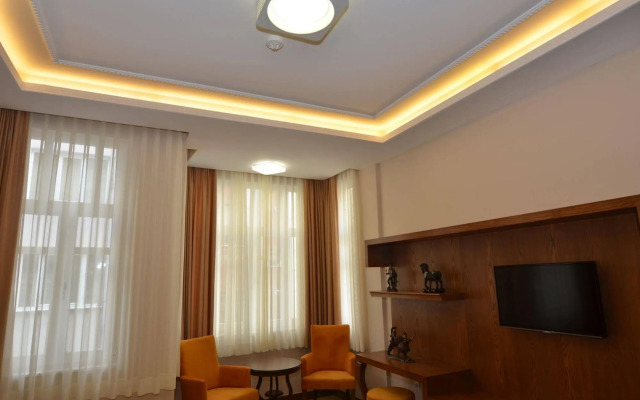 Ataker Hotel