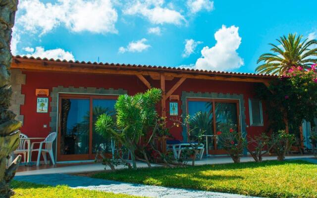HL Miraflor Suites
