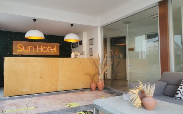 Sun Hotel by En Vie Beach - Adults Only