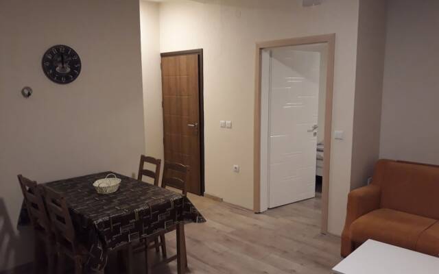 Vila & Apartments MATEA