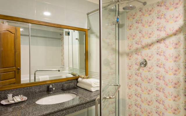 Grand Bayon Siem Reap Hotel