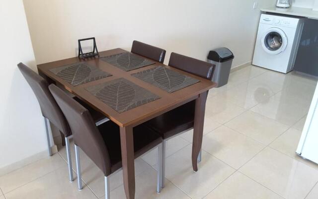 Lighthouse by the Sea Lovely 2Bdr Apartment