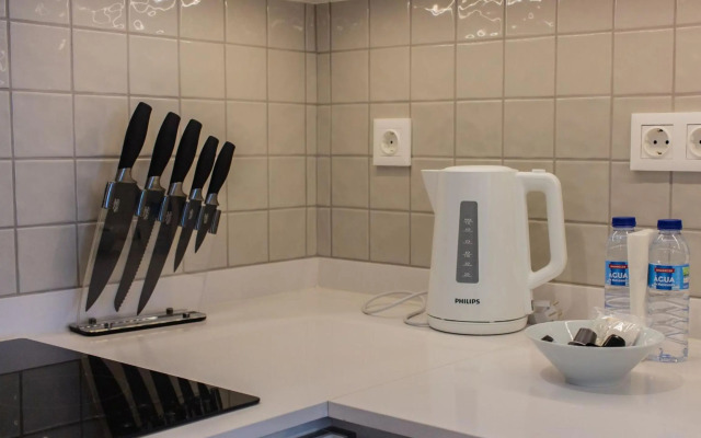 Stunning Apartment w/ Free Parking by LovelyStay