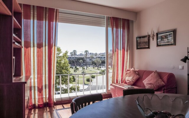 Rent4rest Estoril Beachfront Apartments - 1 Bedroom