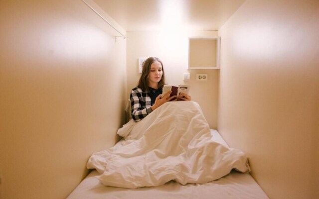 Capsule Hostel Yes