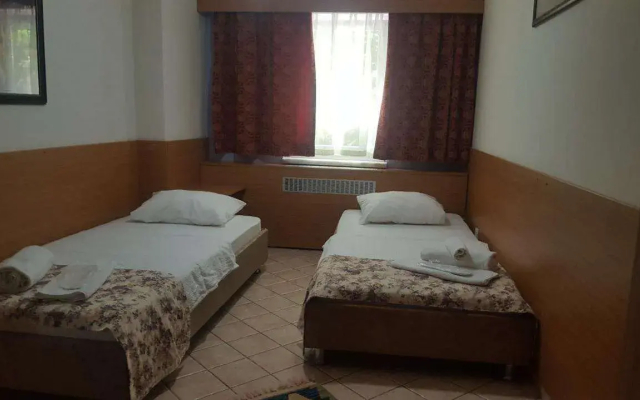 Kadikoy Otel Konak