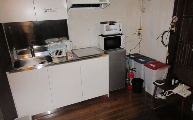 Tsushima Guest House - Hostel