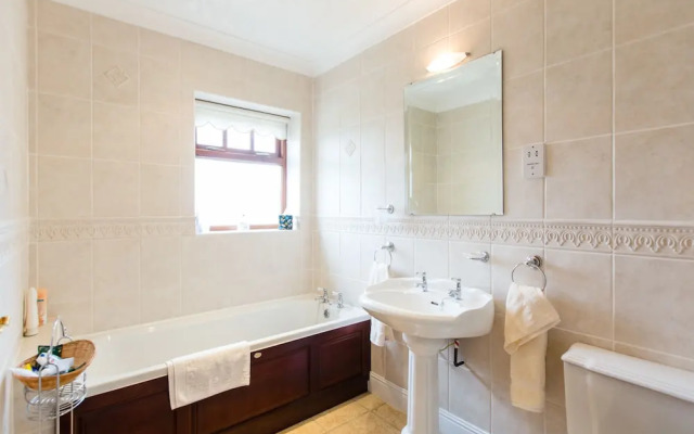 Ael Y Bryn Bed and Breakfast