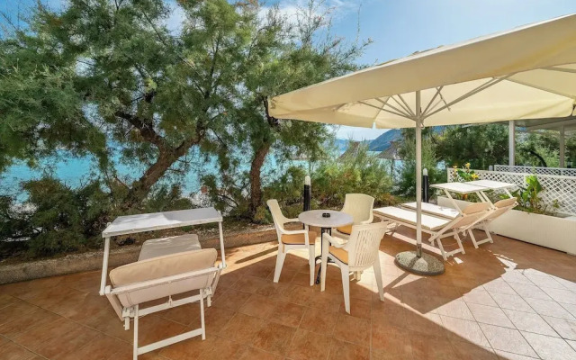 Hotel Dobrovit