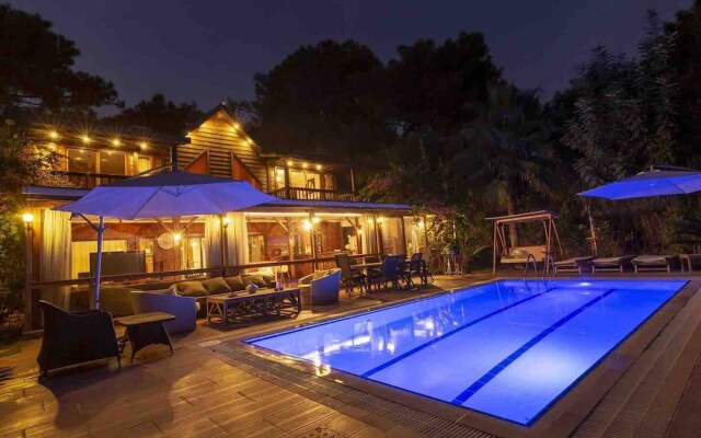 Very Special Villa, 6 and 3 Great For Family Reunions