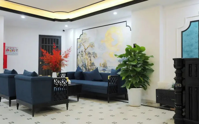 Royal Hotel Trinh Van Bo Nam Tu Liem