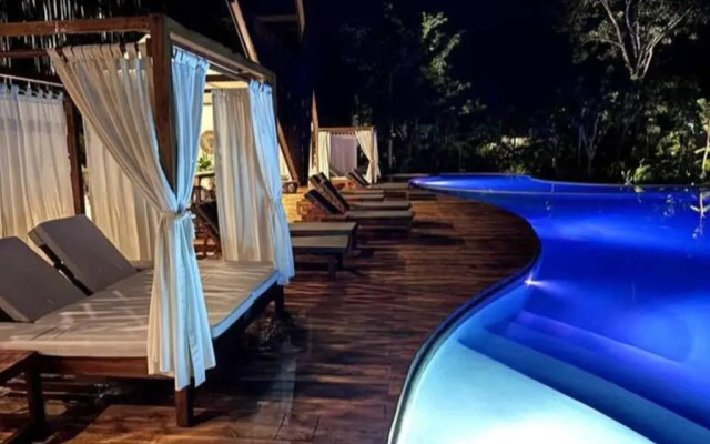 *Brand New Exclusive studio in a gated community *