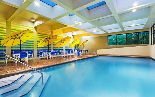 Crowne Plaza Knoxville Downtown University by IHG