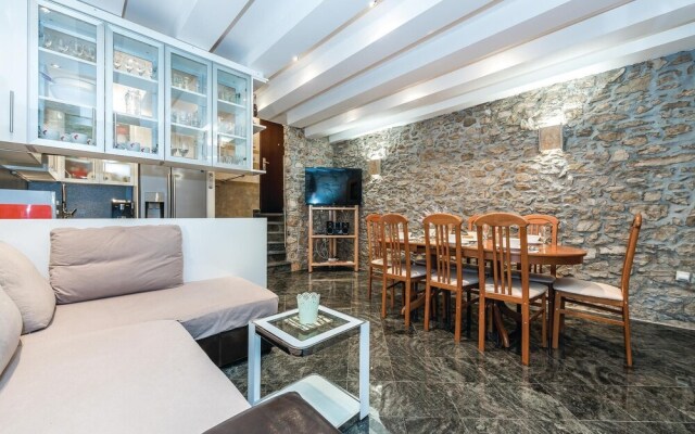 Nice Home in Vodice With Wifi and 4 Bedrooms