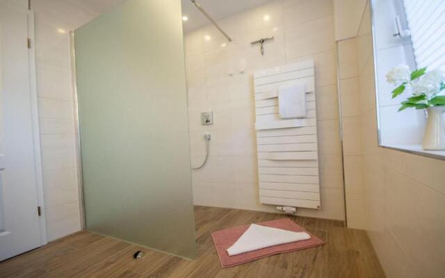 Cuxhavener-Strasse-5-1