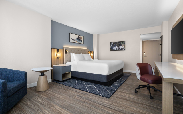 Crowne Plaza Virginia Beach Town Center by IHG