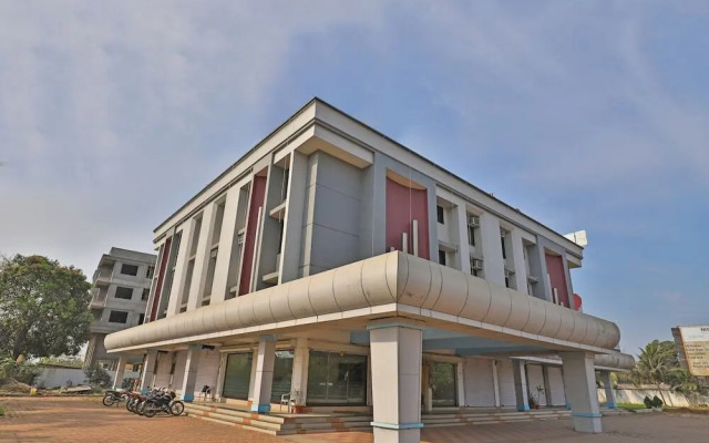 Utkarsh Hotel by OYO Rooms