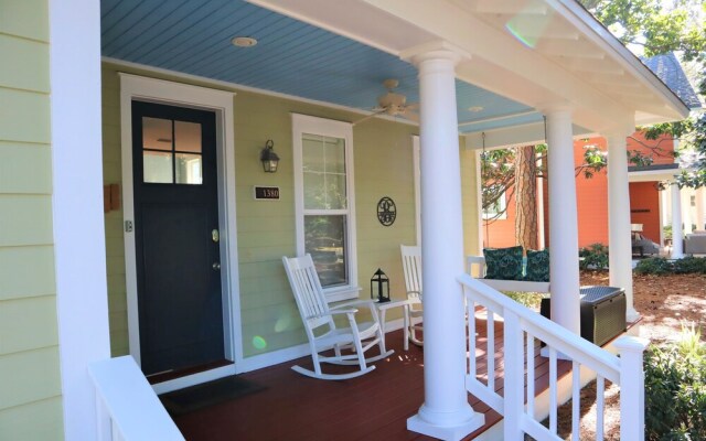 1380 Laurel Grove 3 Bedroom Home by RedAwning