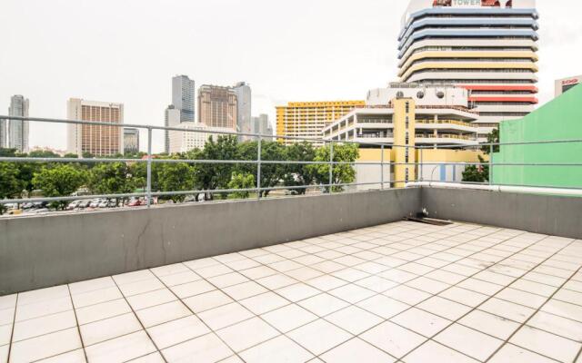 Meriton Hotel