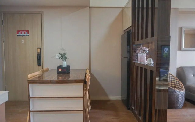 Homey And Cozy 3Br At Meikarta Apartment