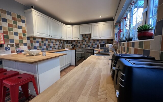 Lancaster Close Serviced Accommodation