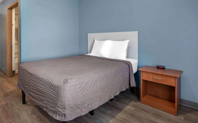 Extended Stay America Select Suites - Wichita - South
