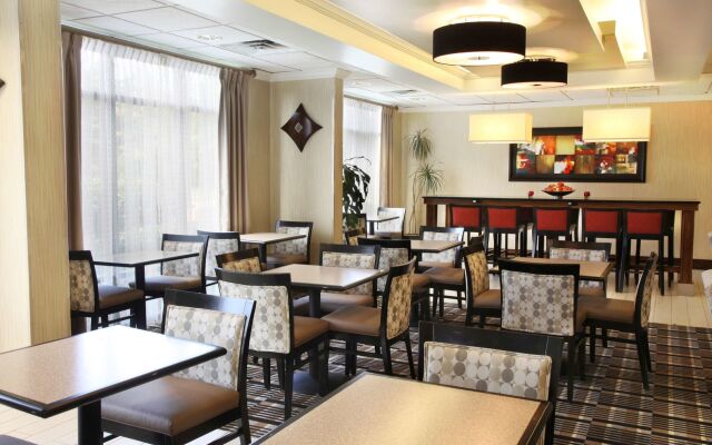 Hampton Inn by Hilton Richmond-North/Ashland