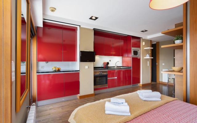 Bright Fresh Flat with Garage - Marquês